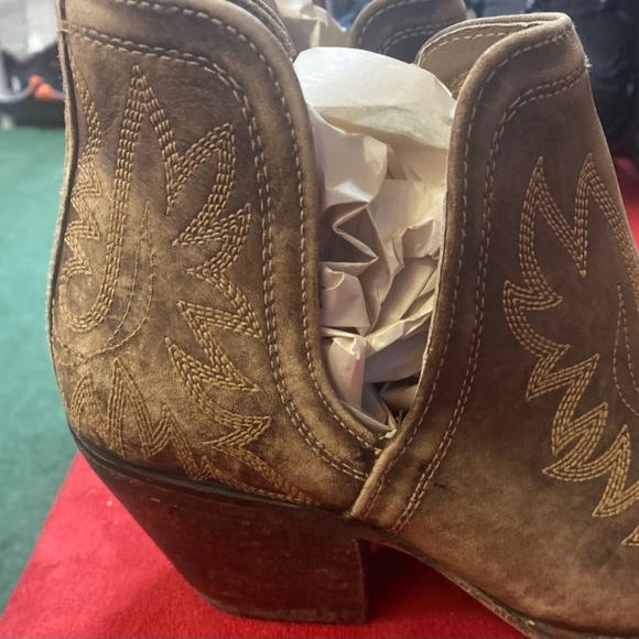 Ariat Brown Western Ankle Boots - Picture 8 of 14